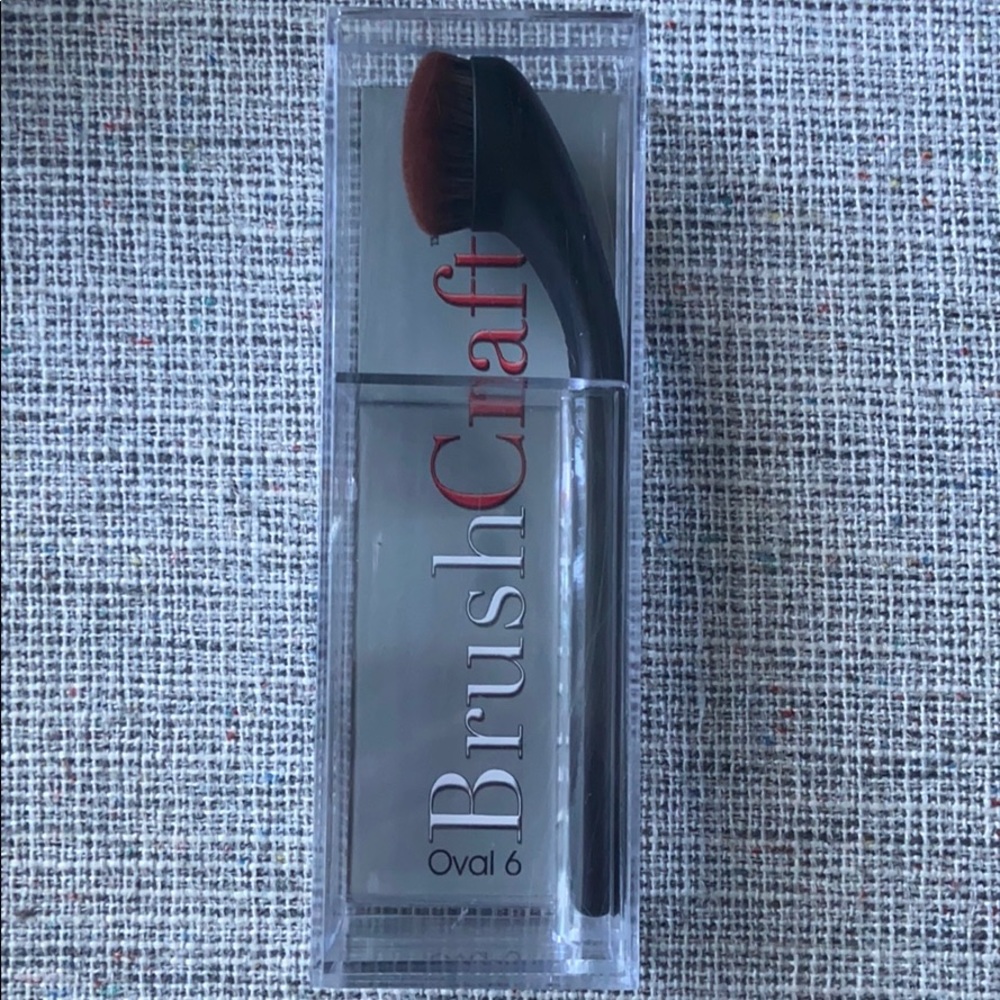 Artis Foundation Brush